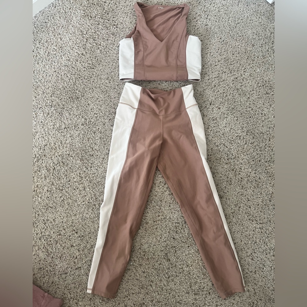 Abercrombie Curve Love Workout Set